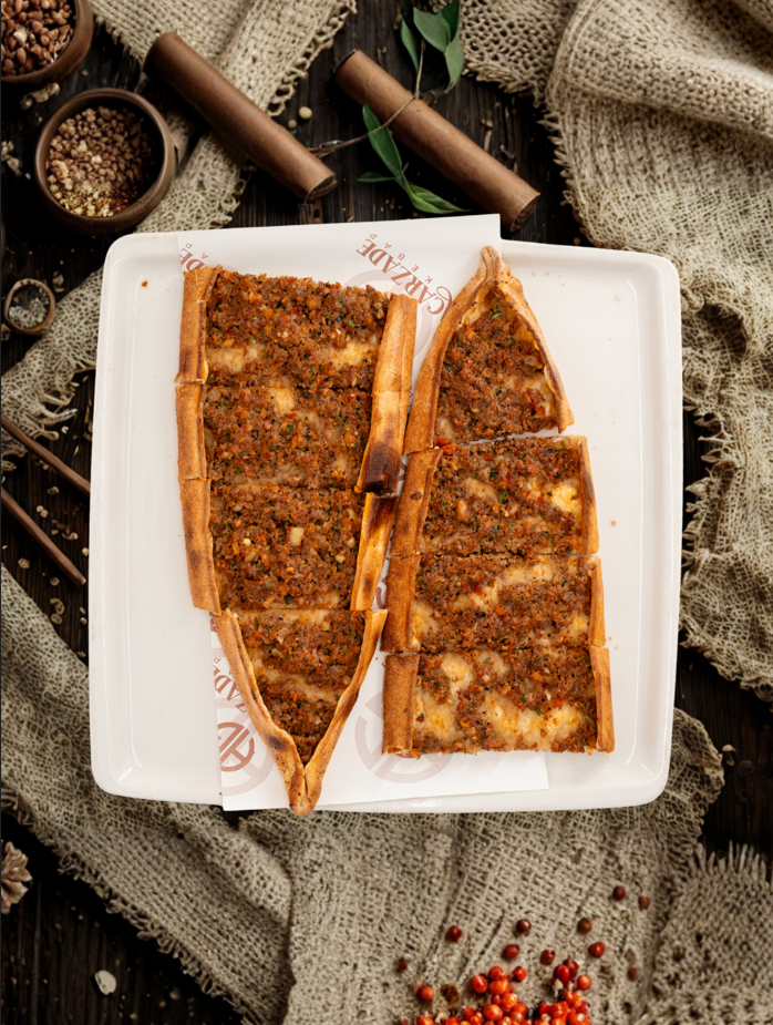 Kıymalı Pide