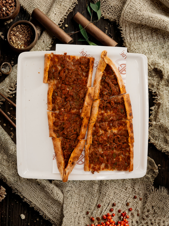 Kuşbaşılı Pide