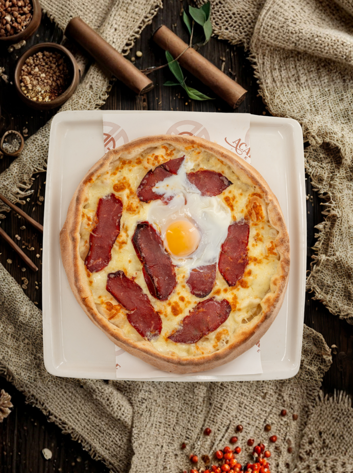 Ekşi Mayalı Pastırmalı Trabzon Pidesi